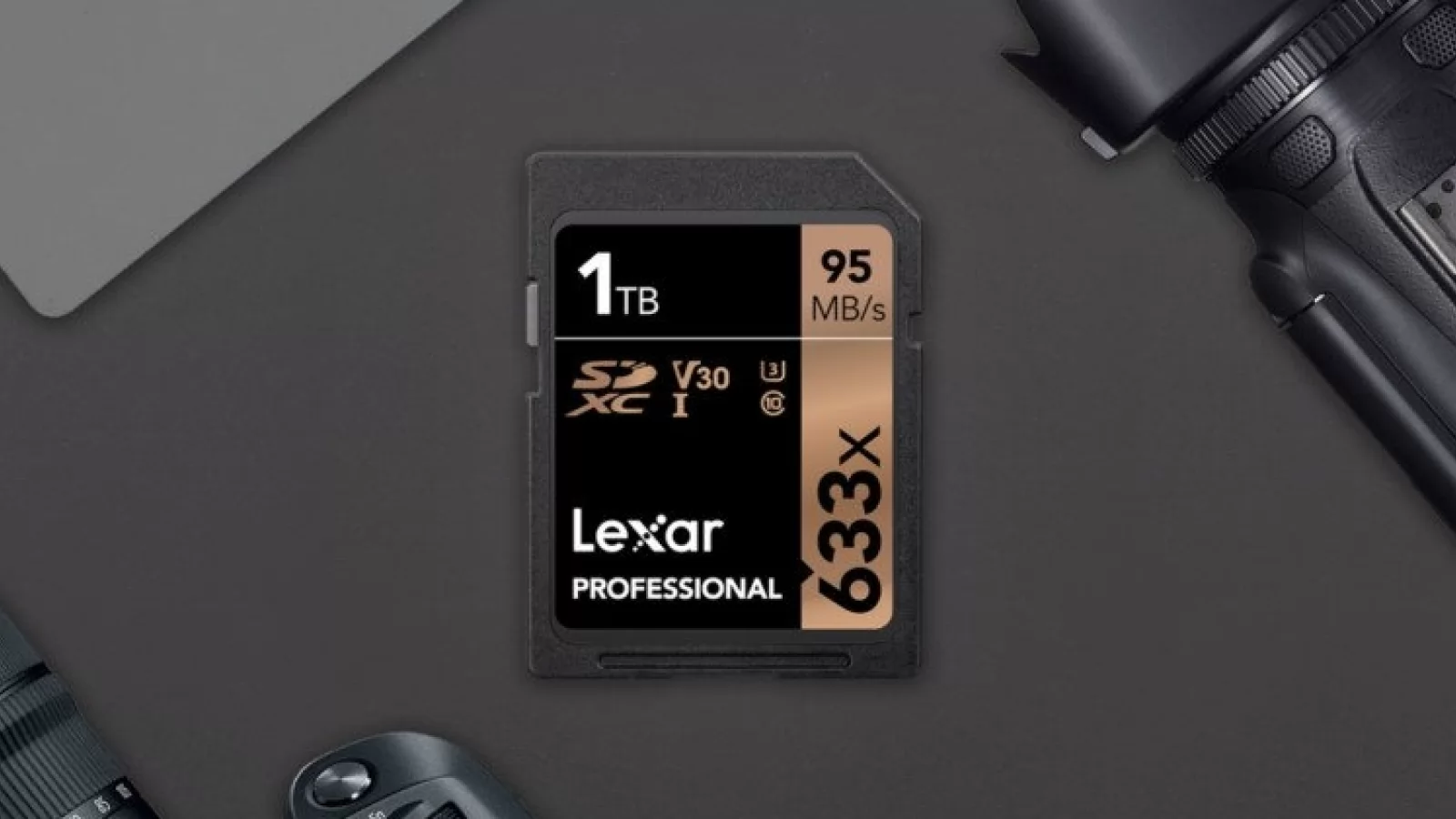 Primul card SDXC de 1TB pentru aparate foto vine din partea Lexar și costă pe măsură