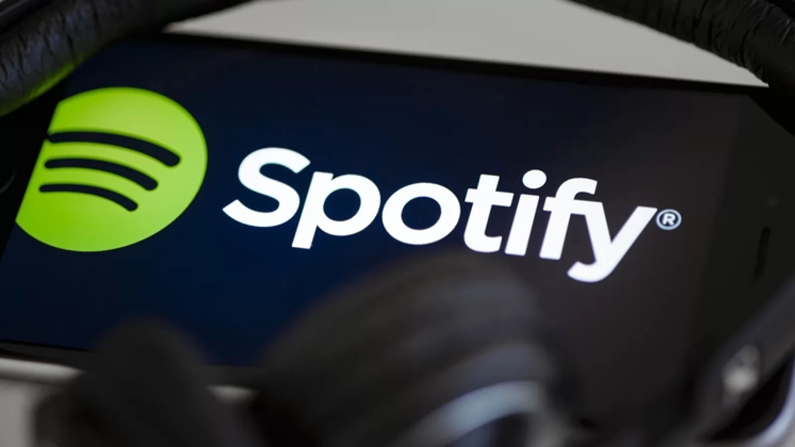 Spotify ar putea lansa un player auto cu suport pentru comenzi vocale; Debutul așteptat în acest an
