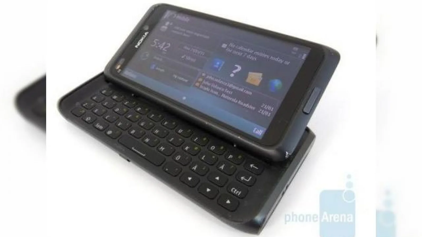 Nokia E7 Într-un preview amănunțit; mai mult decât un N8 cu tastatură glisantă? (Video)