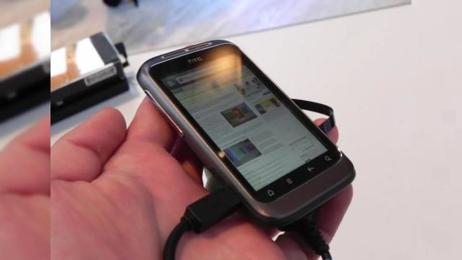 MWC 2011: HTC Wildfire S, urmașul telefonului care a făcut Android accesibil maselor