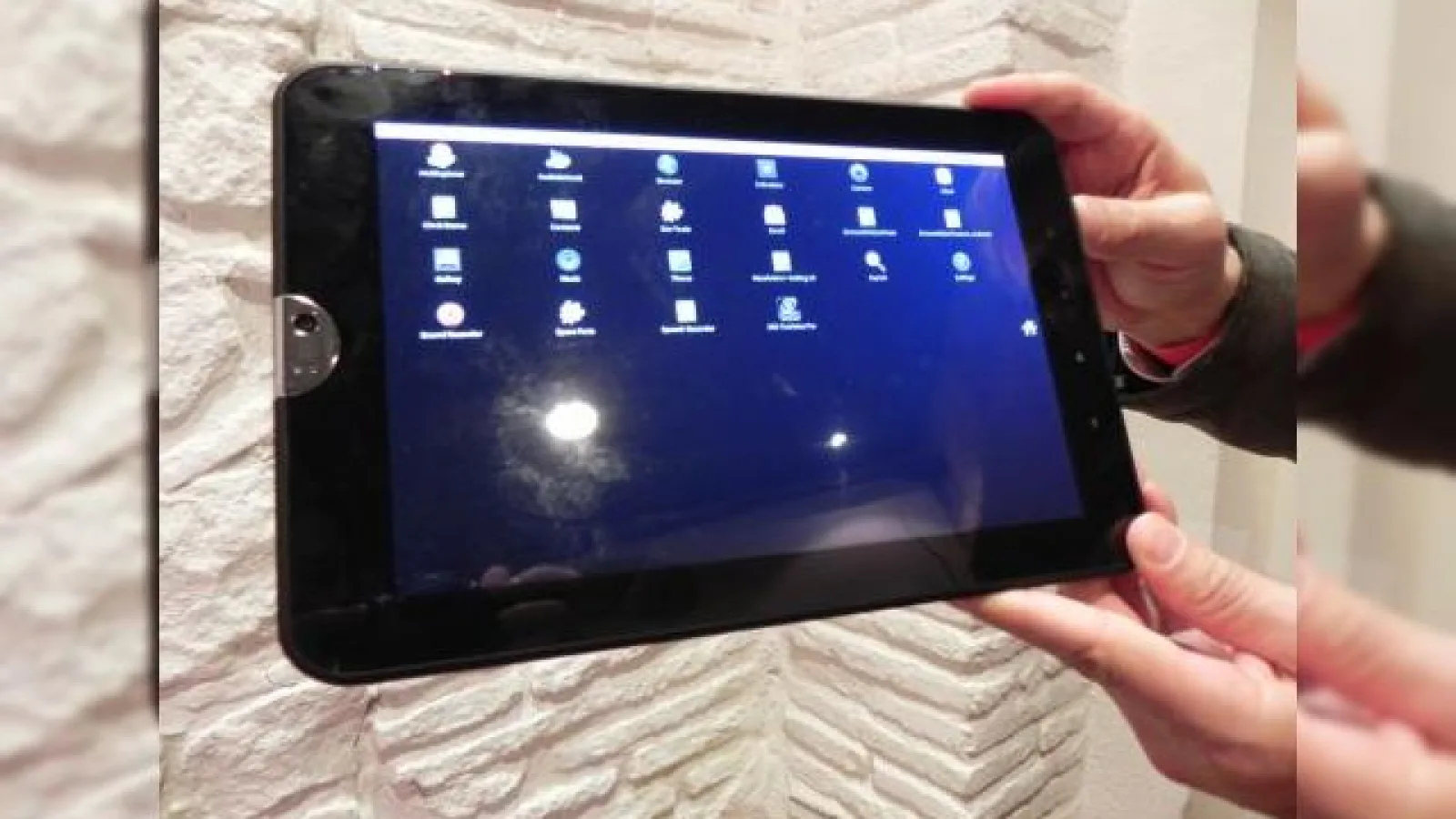 MWC 2011: Câteva minute În compania unei tablete Toshiba de 10 inch, direct din Barcelona (Video)