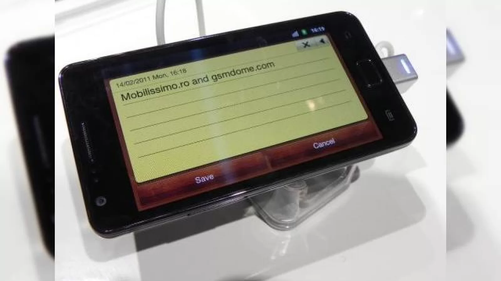 MWC 2011: Samsung Galaxy S II, cel mai subțire telefon din lume și cel care ne-a cucerit În Barcelona (Video)