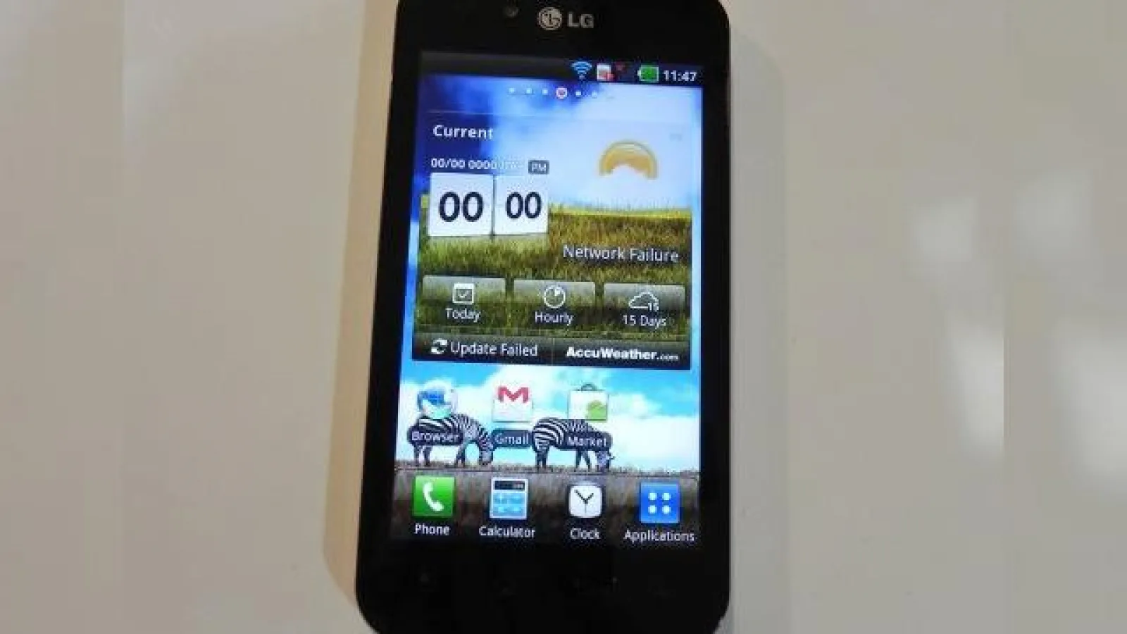 MWC 2011: LG Optimus Black, primul telefon cu cameră frontală performantă analizat În Barcelona (Video)