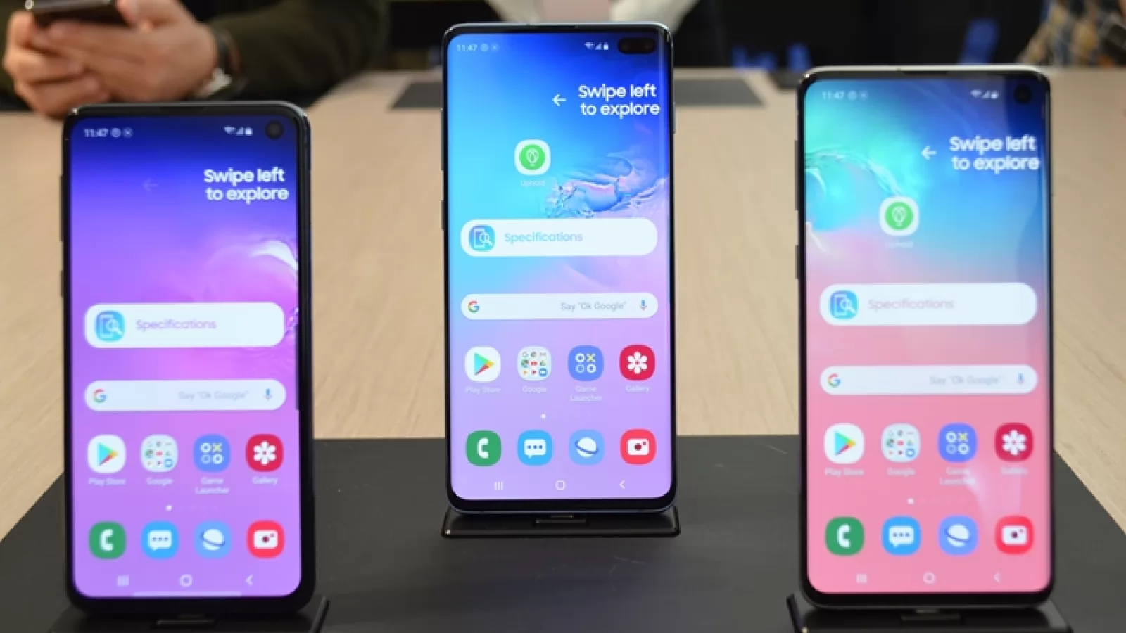 Top 10 cele mai populare smartphone-uri high-end pe Mobilissimo.ro în luna februarie 2019: Samsung pe toată linia, telefonul cu 5 camere şi Xiaomi