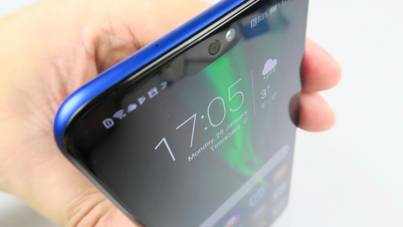 Huawei Honor 8X: Display nu prea luminos, OK mai degrabă la interior decât în bătaia soarelui