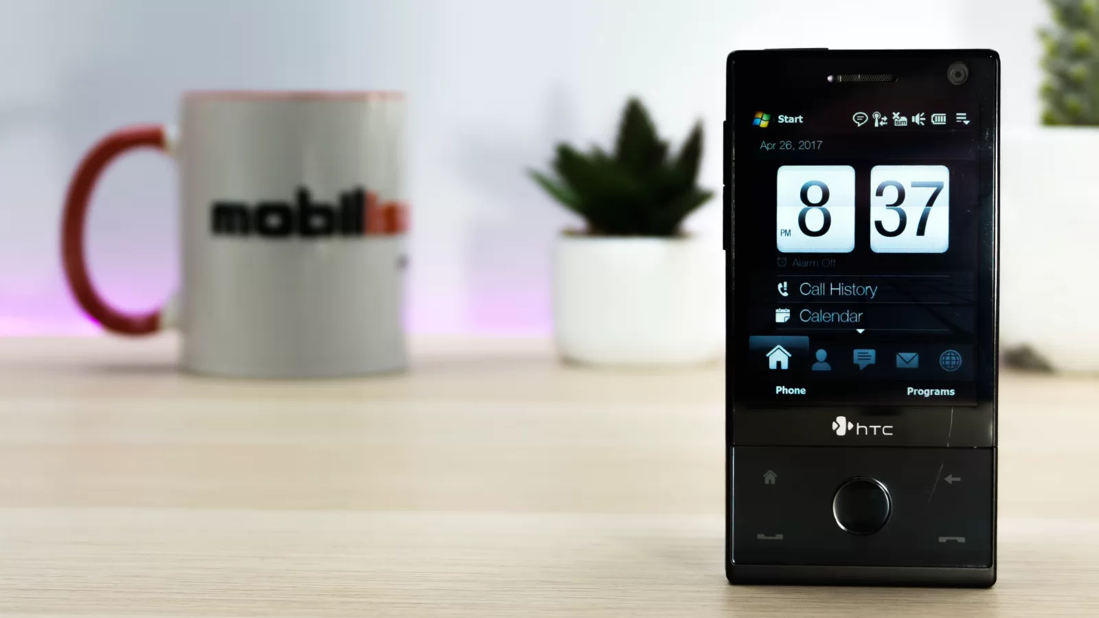 HTC Touch Diamond RETRO-REVIEW: un clasic-bijuterie care acum 11 ani era perla coroanei taiwanezilor (Video)