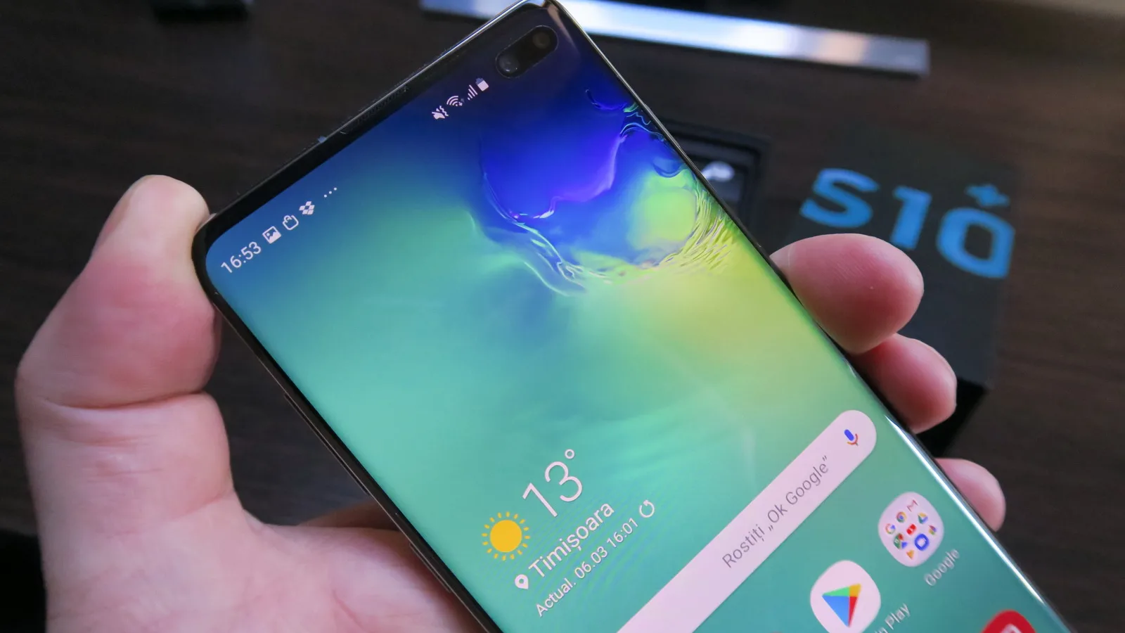 Samsung Galaxy S10+: Conectivitate cu de toate şi viteze foarte mari