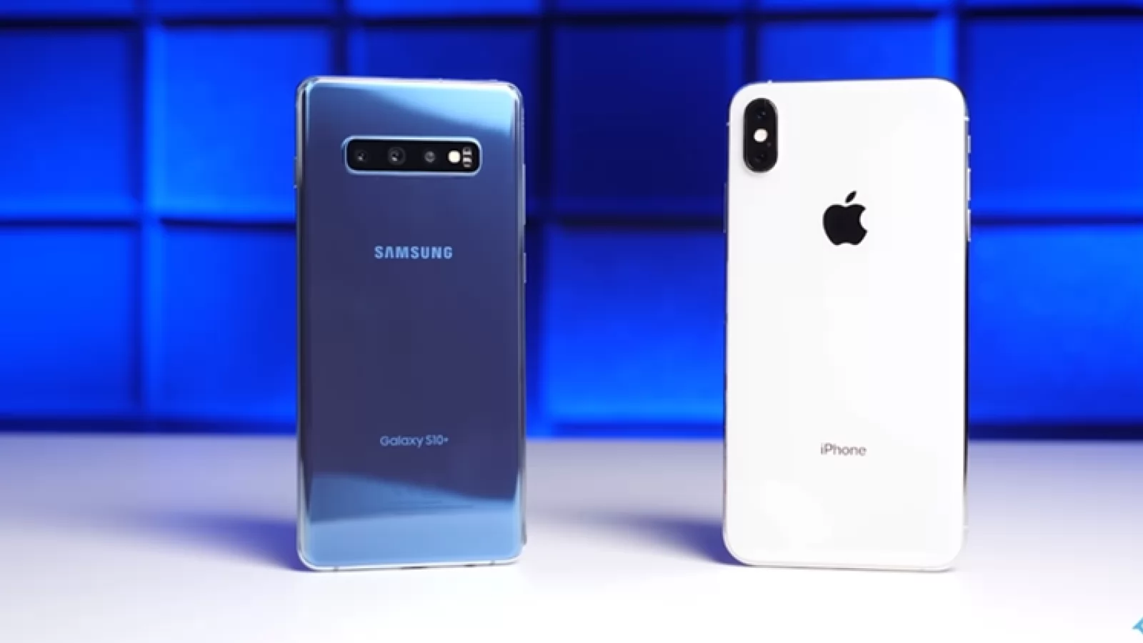 Test de performanţă: Samsung Galaxy S10+ versus iPhone XS Max; Rezultatul surprinde spre final (Video)