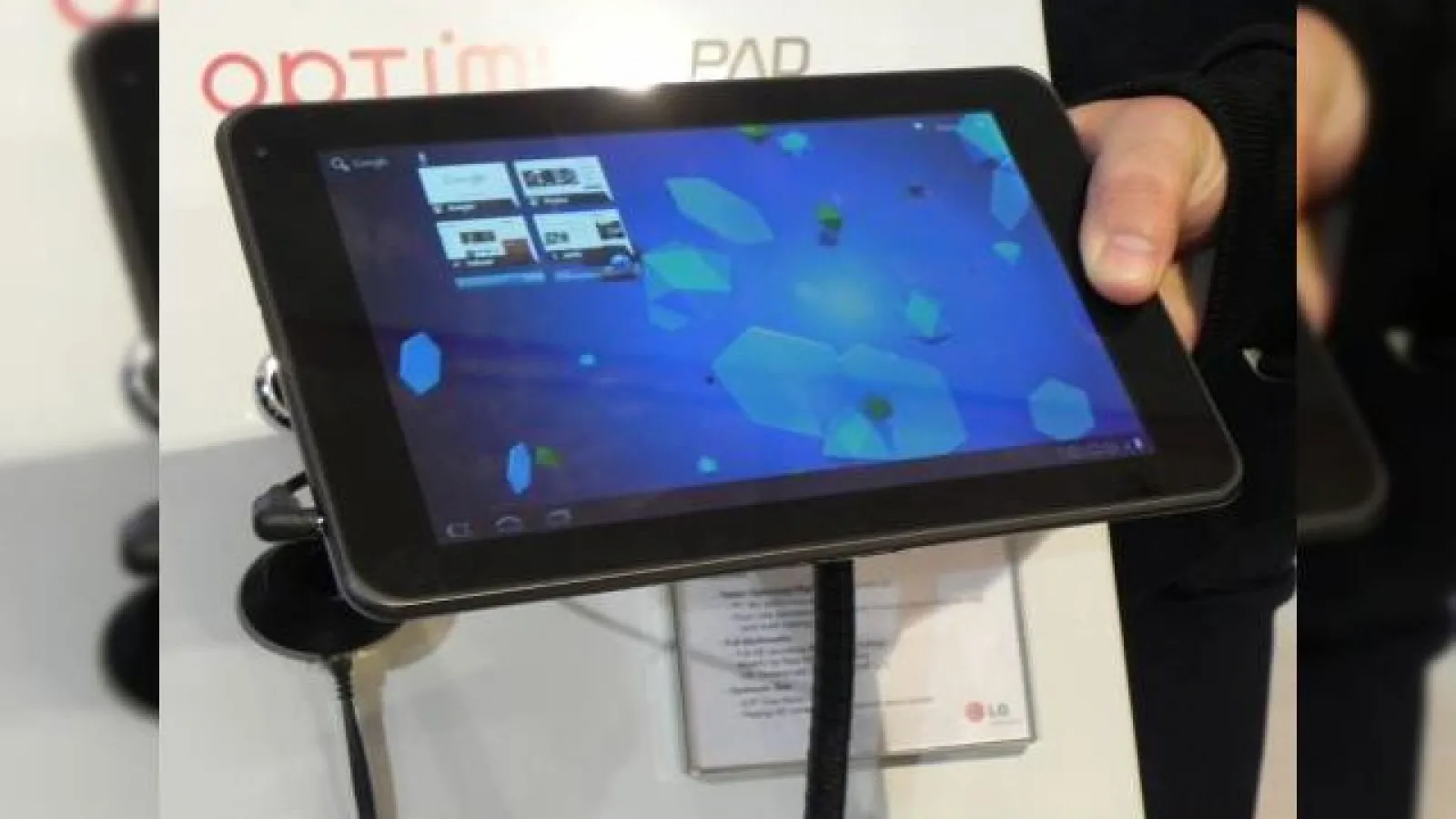 Tableta Google Nexus, produsă de LG? Tabletele Android 2.x ar putea să nu primească actualizarea la Honeycomb