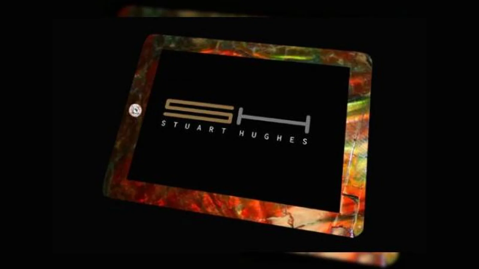 iPad 2 cu fragmente de dinozaur Încrustate și diamante? Da, pentru "suma modică" de 5.6 milioane de euro