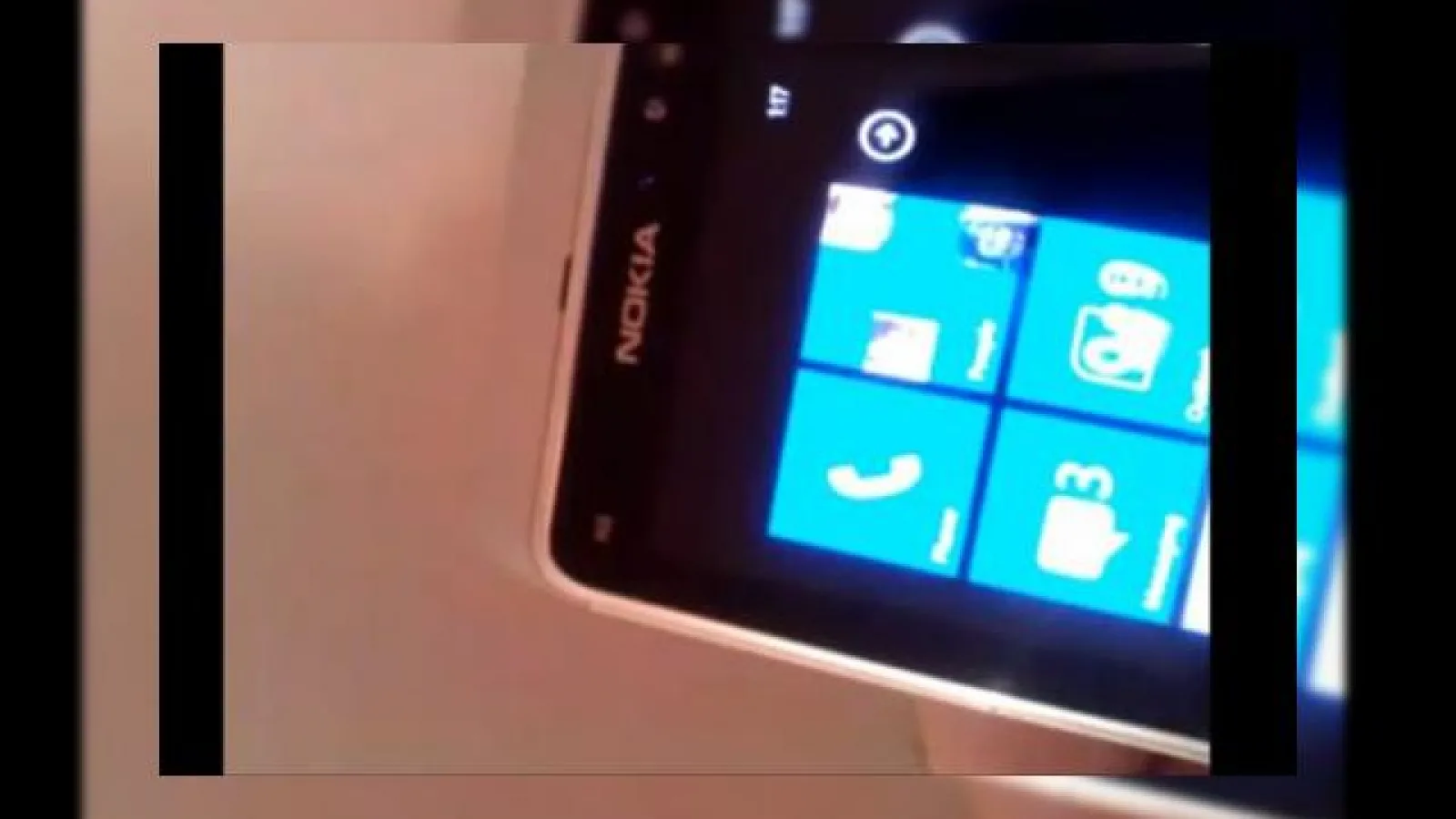 Nokia N8 rulează Windows Phone 7: glumă de 1 aprilie sau o portare reușită? (Video)