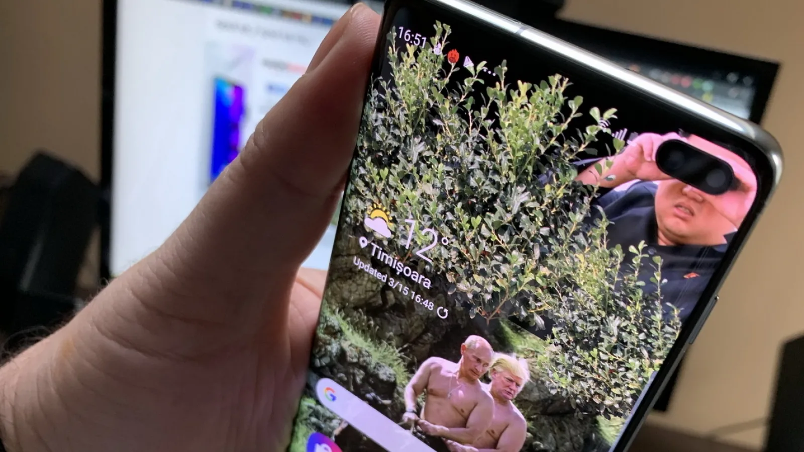 Atunci când ecranul tău ajunge un meme; Fundalurile cu "ochi" au tot mai mult succes pe Galaxy S10
