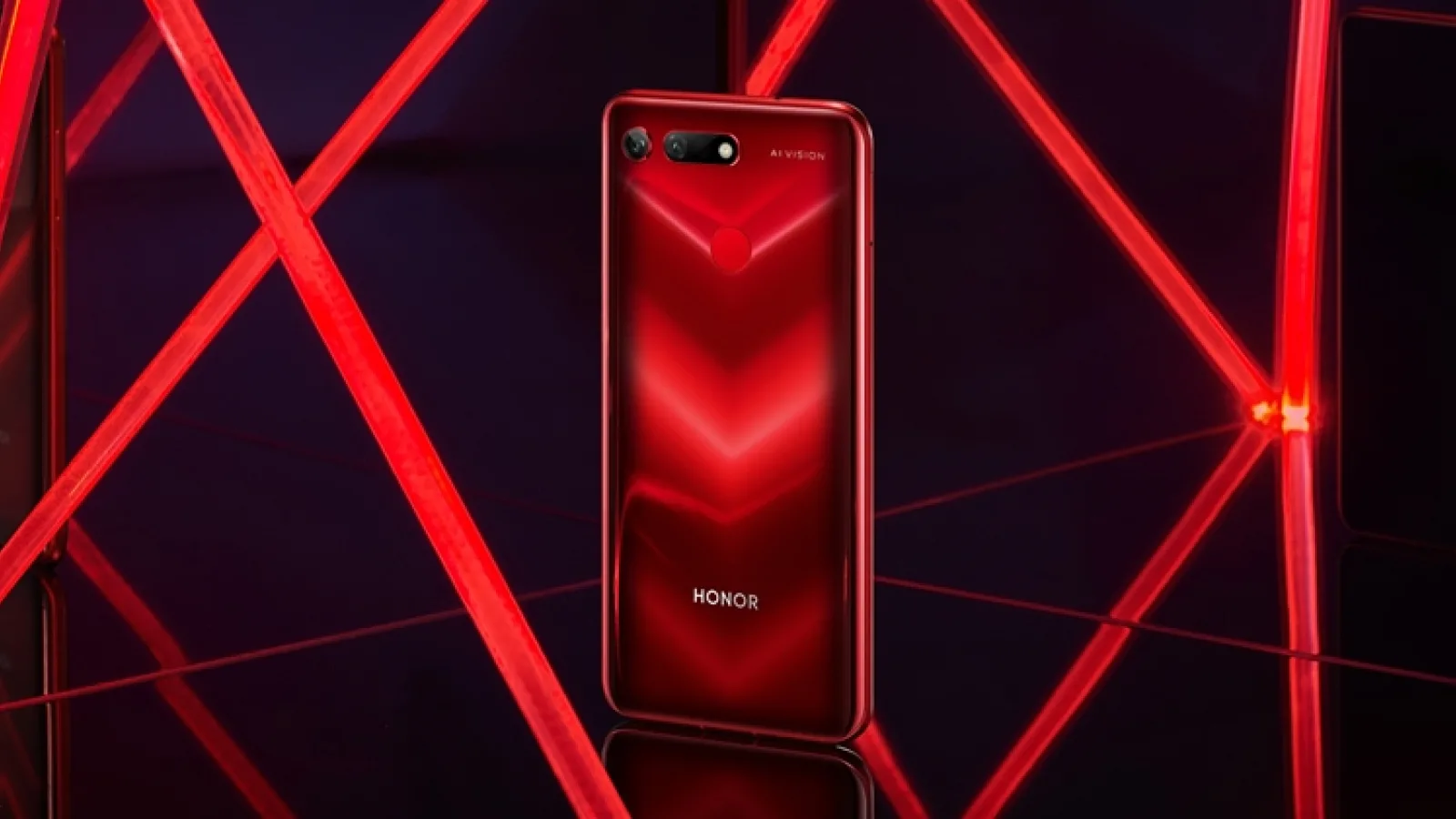 Honor anunță un parteneriat strategic cu eMAG; Aduce la vânzare în exclusivitate modelele View 20 Moschino și Honor 10 Lite
