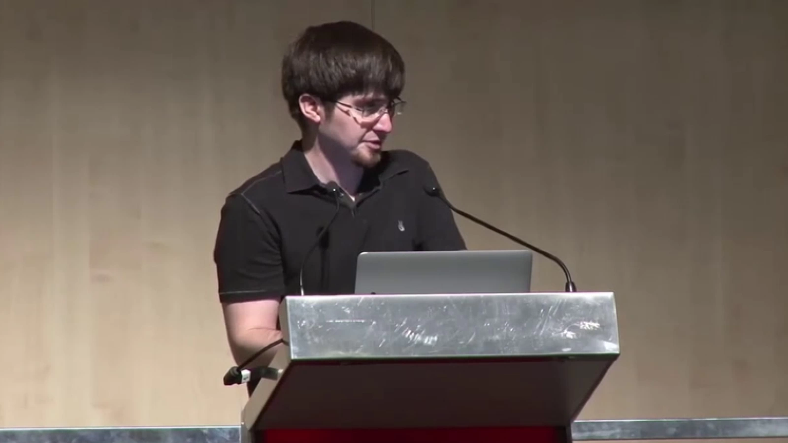 Apple își mărește echipa AI; Cea mai nouă angajare este Ian Goodfellow, fost expert machine learning Google