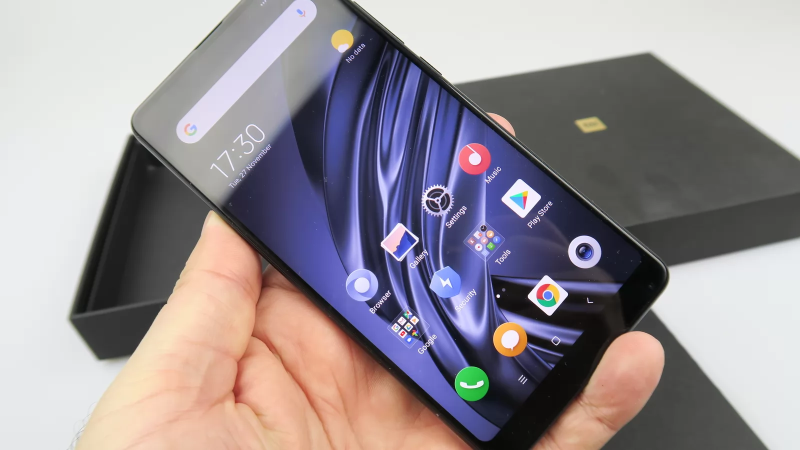 Xiaomi Mi Mix 2S: OS, UI, aplicaţii cu MIUI 10 maturizat ca vedetă