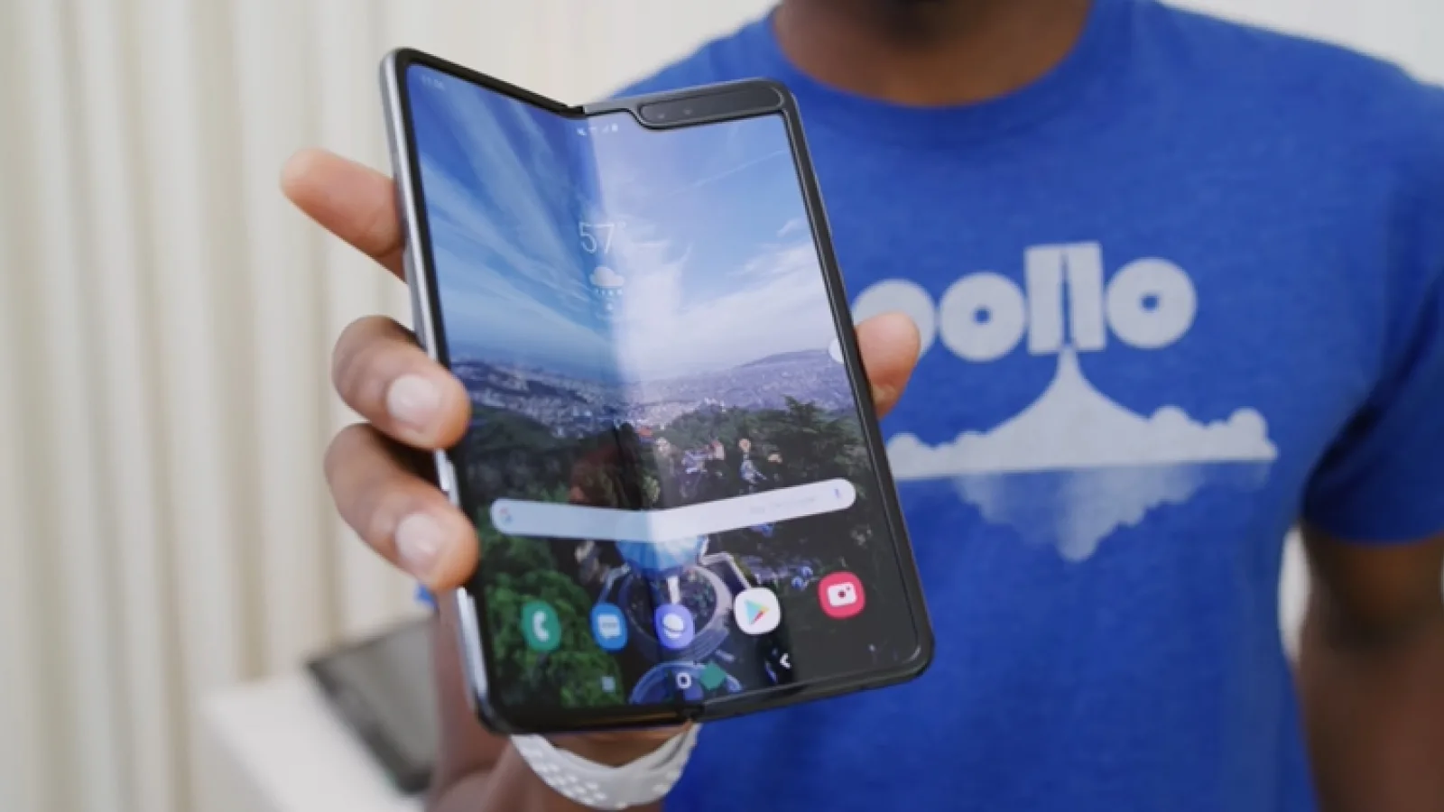 Samsung Galaxy Fold ajunge pe mâinile lui Marques Brownlee; Iată primele sale impresii despre pliabil