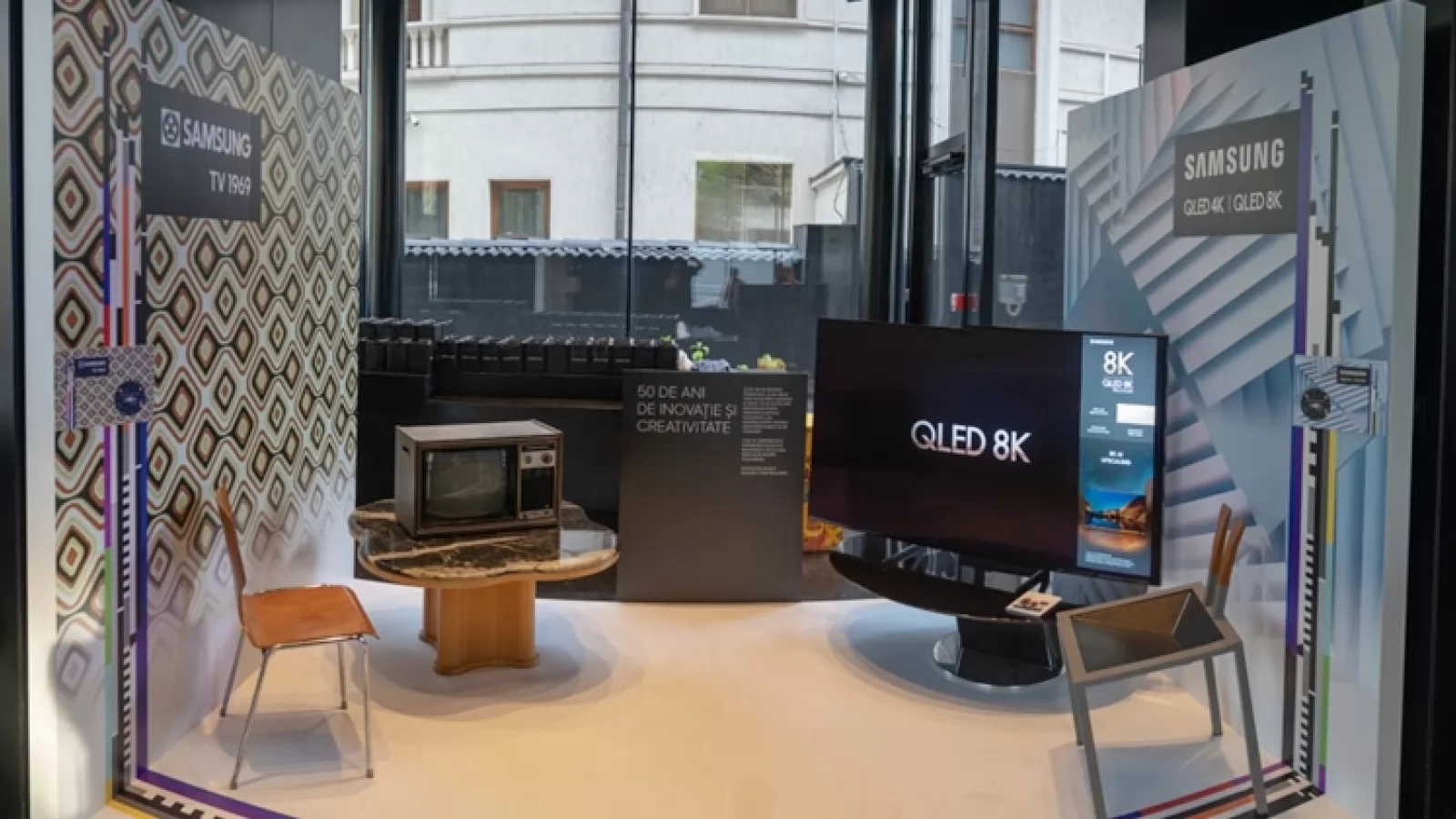 Samsung aniversează 50 de ani de producţie de televizoare cu un fashion show şi lansare de modele QLED 8K 2019 în România