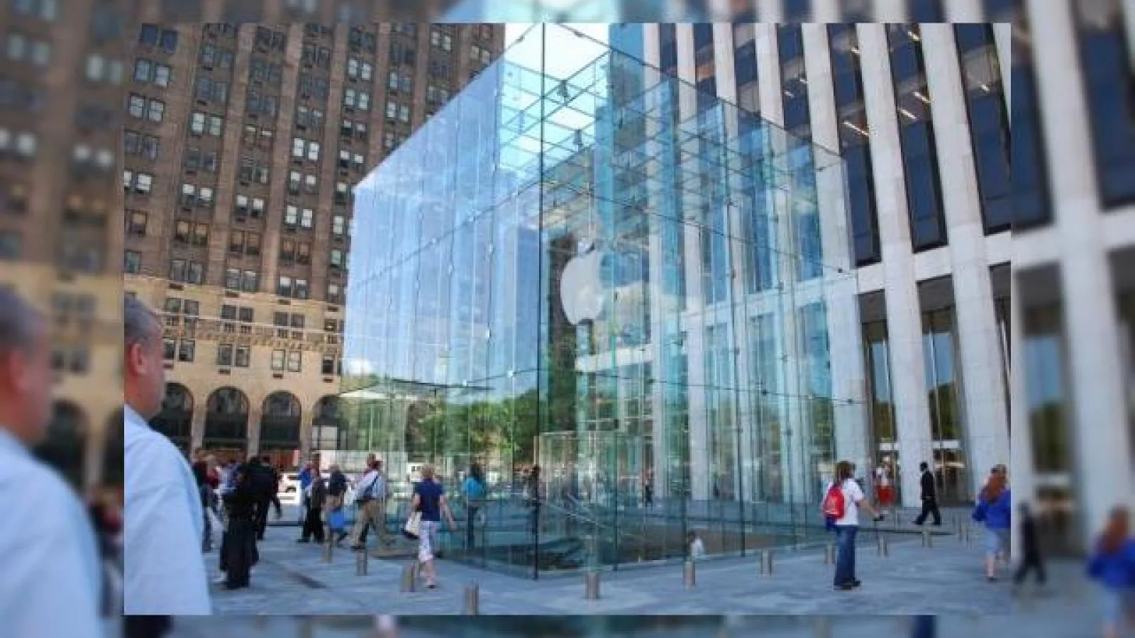 Lansare surpriză Apple, cu ocazia Împlinirii a 10 ani de Apple Store?