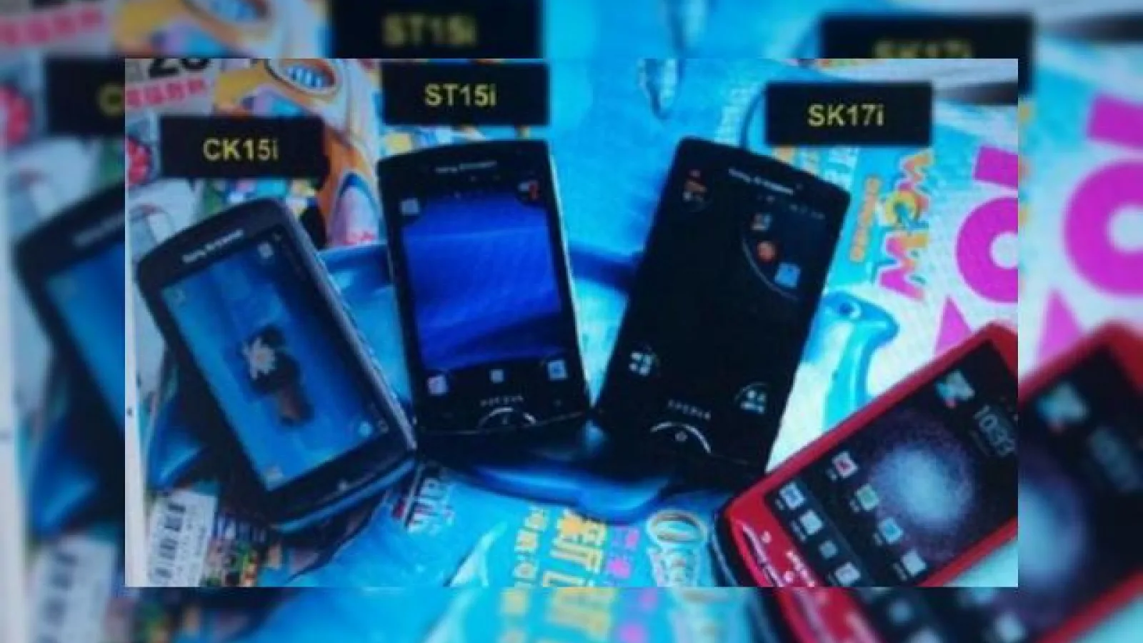 Avalanșă de telefoane Sony Ericsson ajunse pe web Înainte de vreme: CK15i, ST15i, SK17i, ST18i