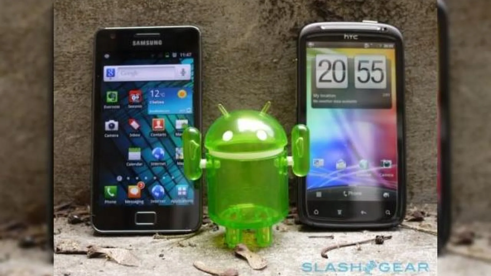 HTC Sensation versus Samsung Galaxy S II - duelul procesoarelor dual core (Video)