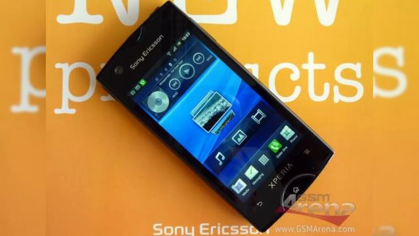 Sony Ericsson ST18i, un nou Xperia cu camera de Arc - acum În imagini oficiale