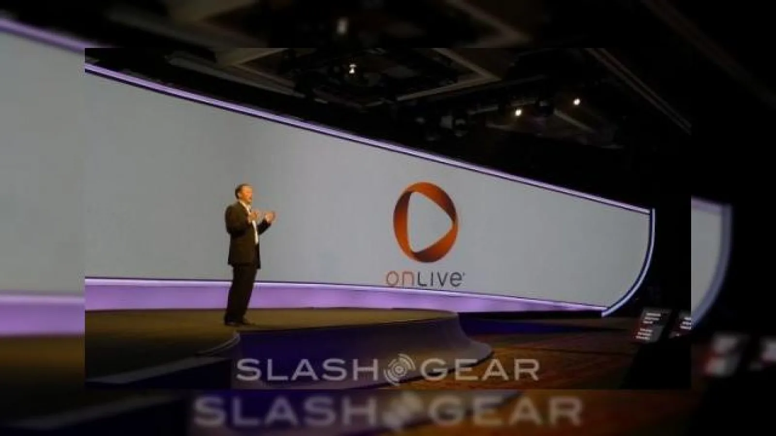 HTC prezintă serviciul de gaming Onlive și o inițiativă pentru dezvoltatori: HTC Pro