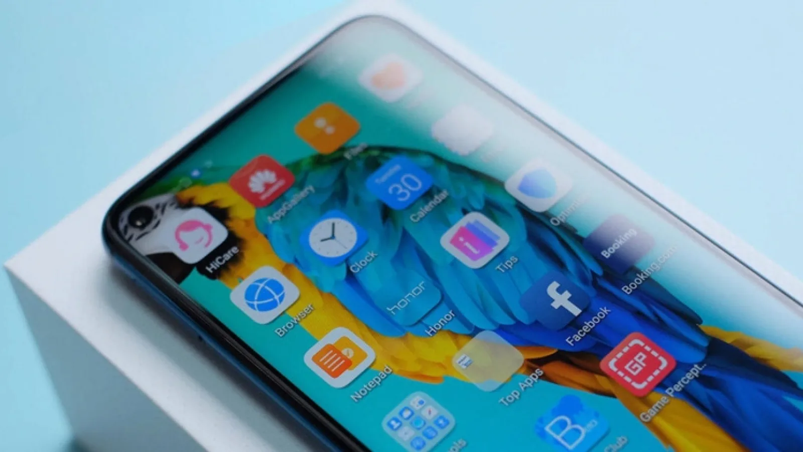 Honor 20 și Honor 20 Pro își dezvăluie specificațiile foto; Senzor principal de 48 mpx pe ambele modele 