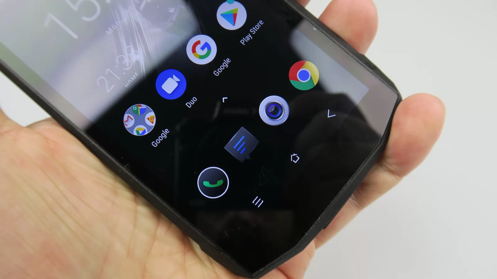 iHunt S60 Discovery: OS, UI, aplicaţii pe bază de Oreo 8.1 custom