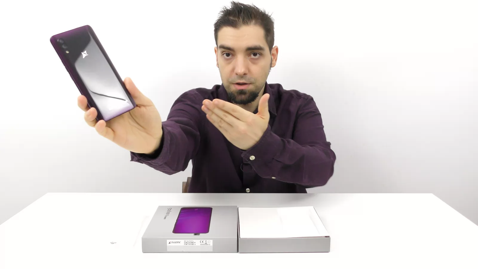 Giveaway: Iată cum poţi câştiga un telefon Allview Soul X6 Xtreme, primul telefon cu cameră pop-up selfie testat de noi