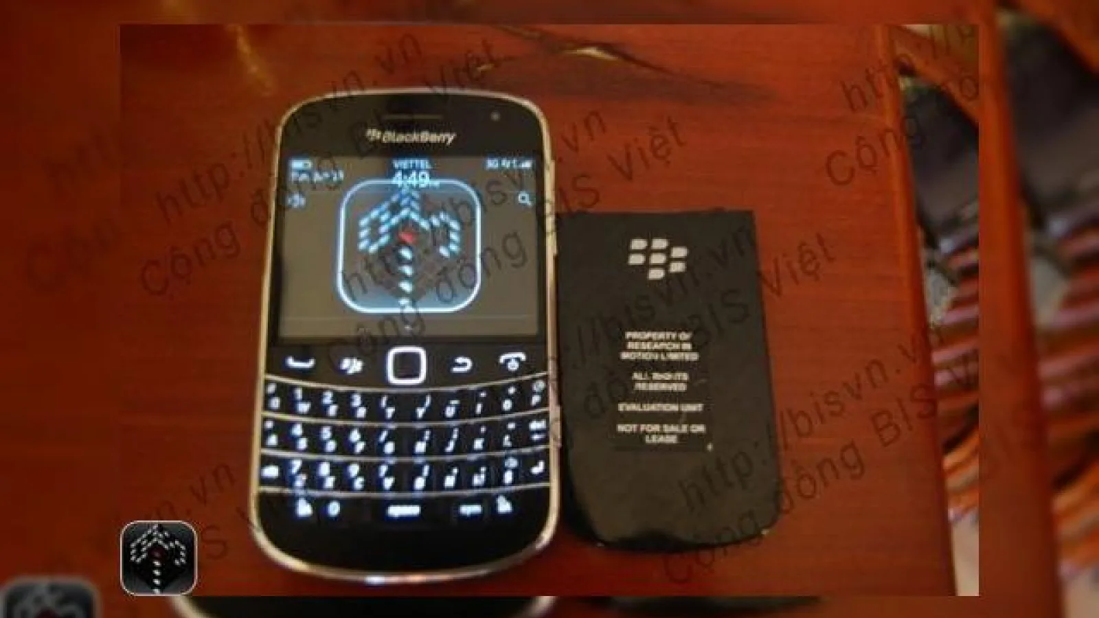 BlackBerry Bold 9900 filmat În Vietnam, gata de lansare În trimestrul 3 (Video)