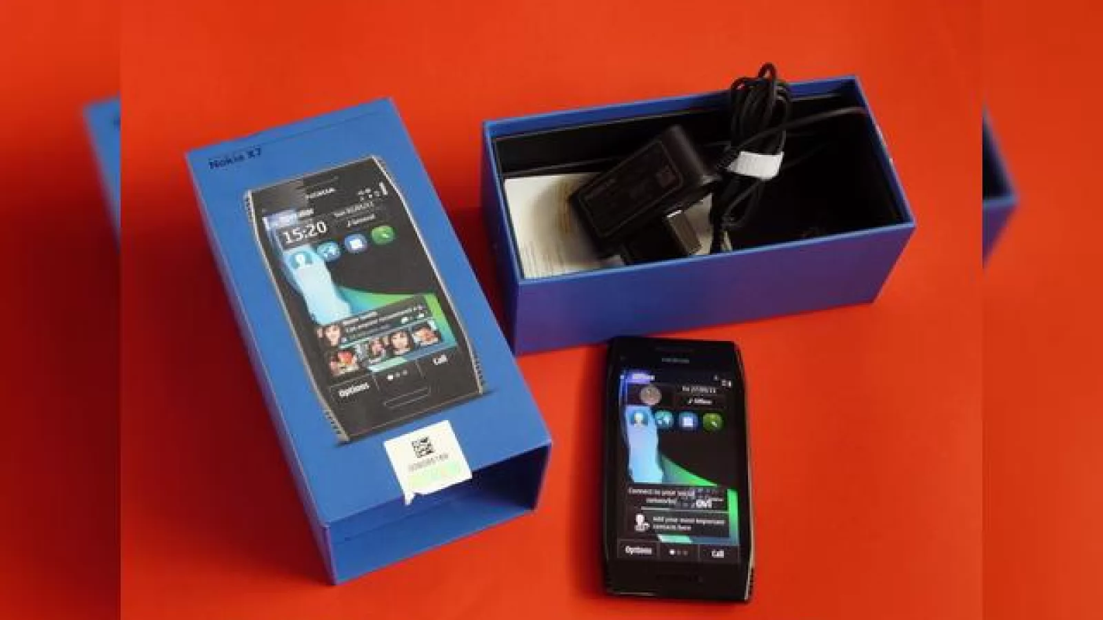 Nokia X7 scos din cutie la Mobilissimo.ro; Symbian Anna a sosit!