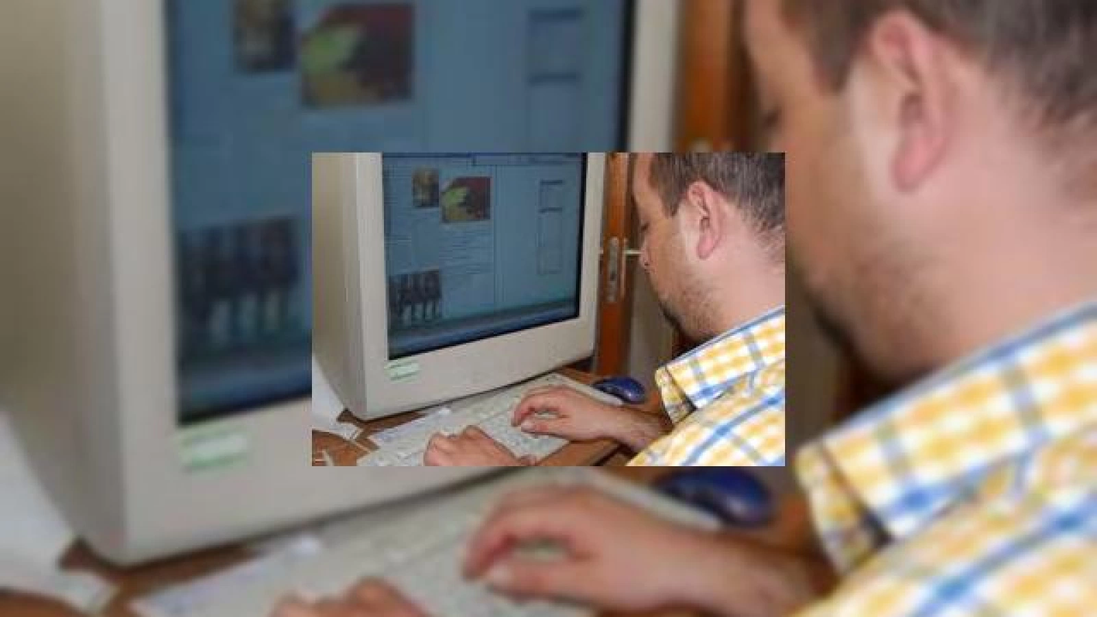 Guvernul dorește liber acces la telefoanele și mailurile cetățenilor