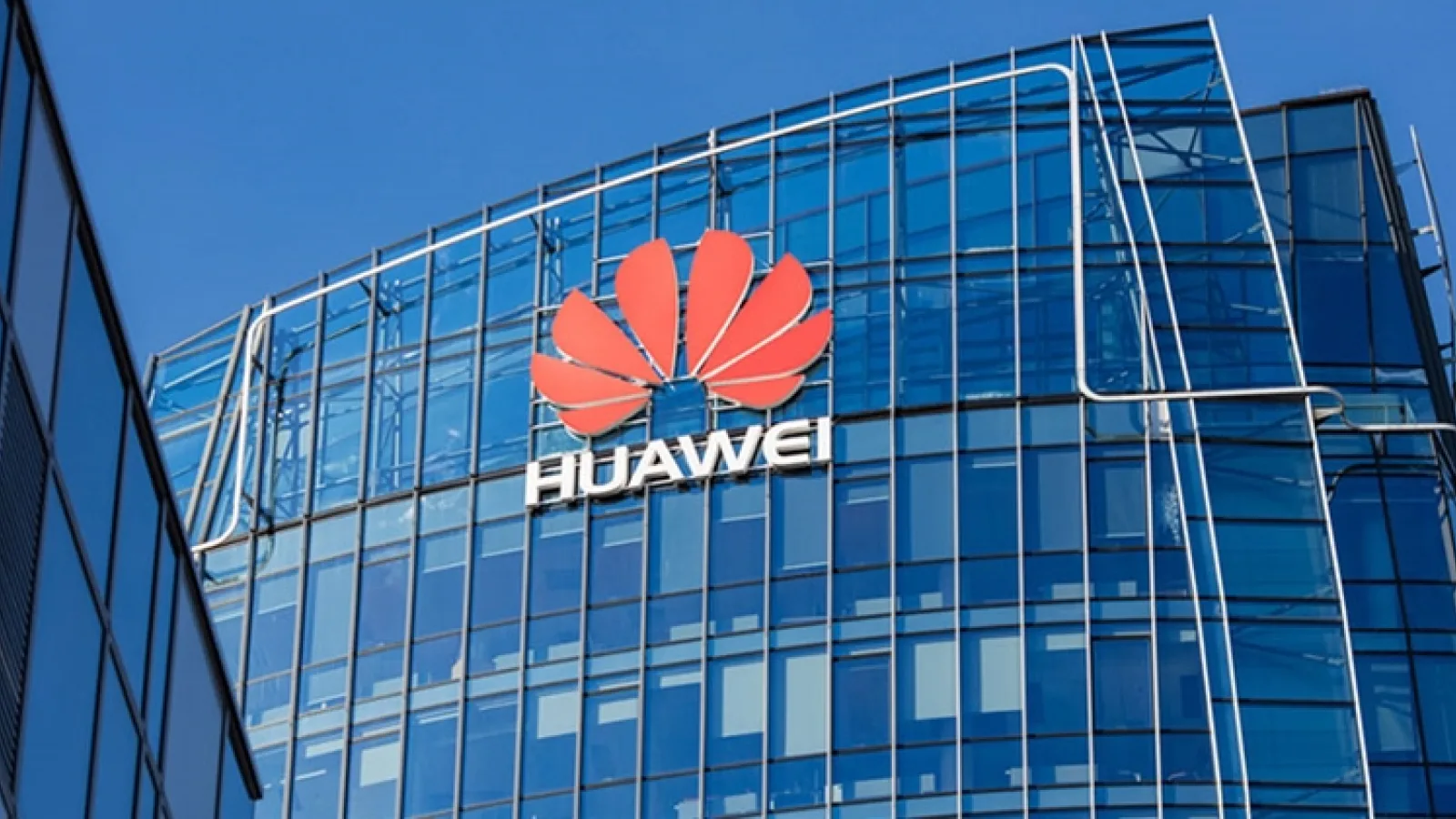 Huawei testează EMUI 10 bazat pe Android Q la nivel intern