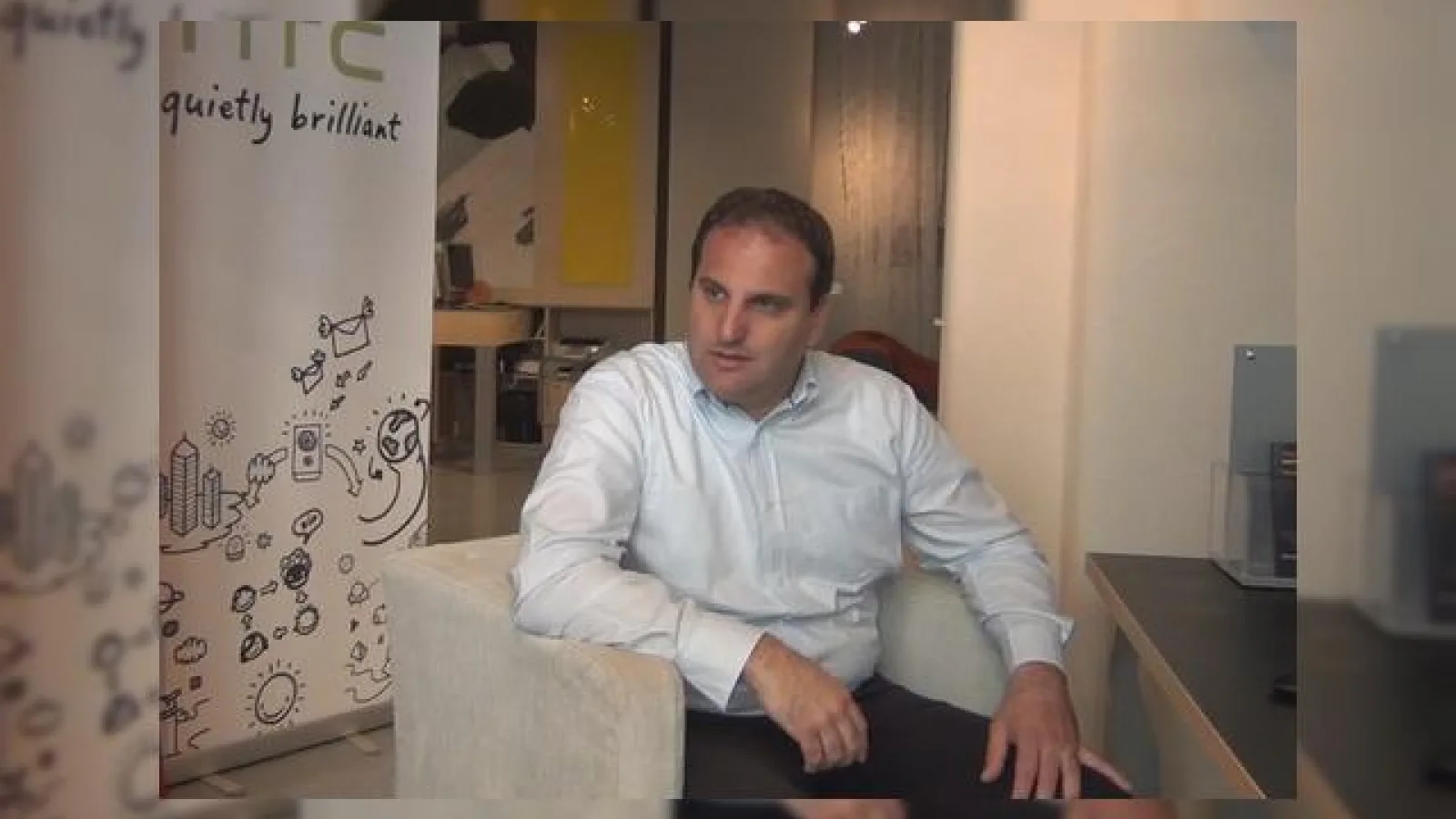 Interviu În exclusivitate - Kostas Kastamonitis (HTC), cu ocazia lansării În România a lui HTC ChaCha (Video)