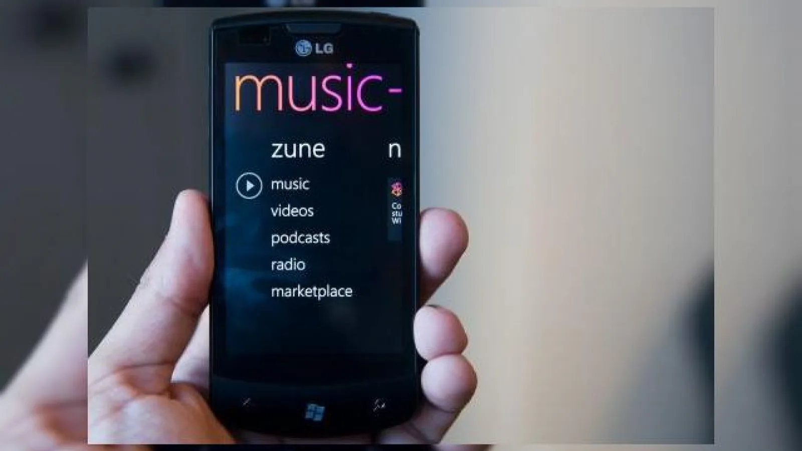 25.000 de aplicații În Windows Phone 7 Marketplace