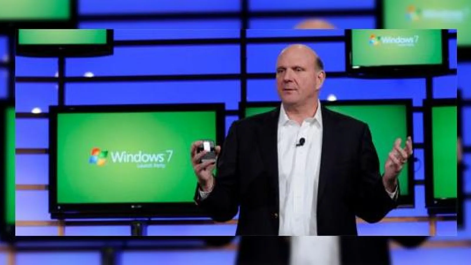 Windows 8, urmatorul produs important Microsoft, conform lui Steve Ballmer