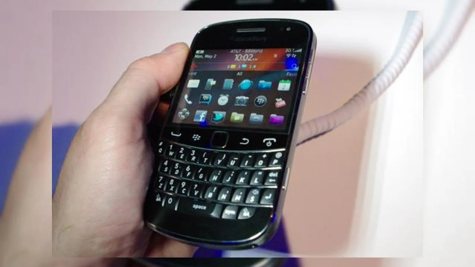 BlackBerry Bold 9900 gata de lansare În luna august, supus aprobării FCC