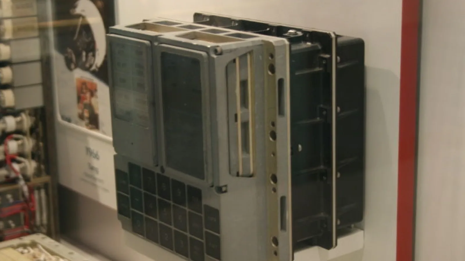 Un computer din programul NASA Apollo se ocupă acum cu minat Bitcoin