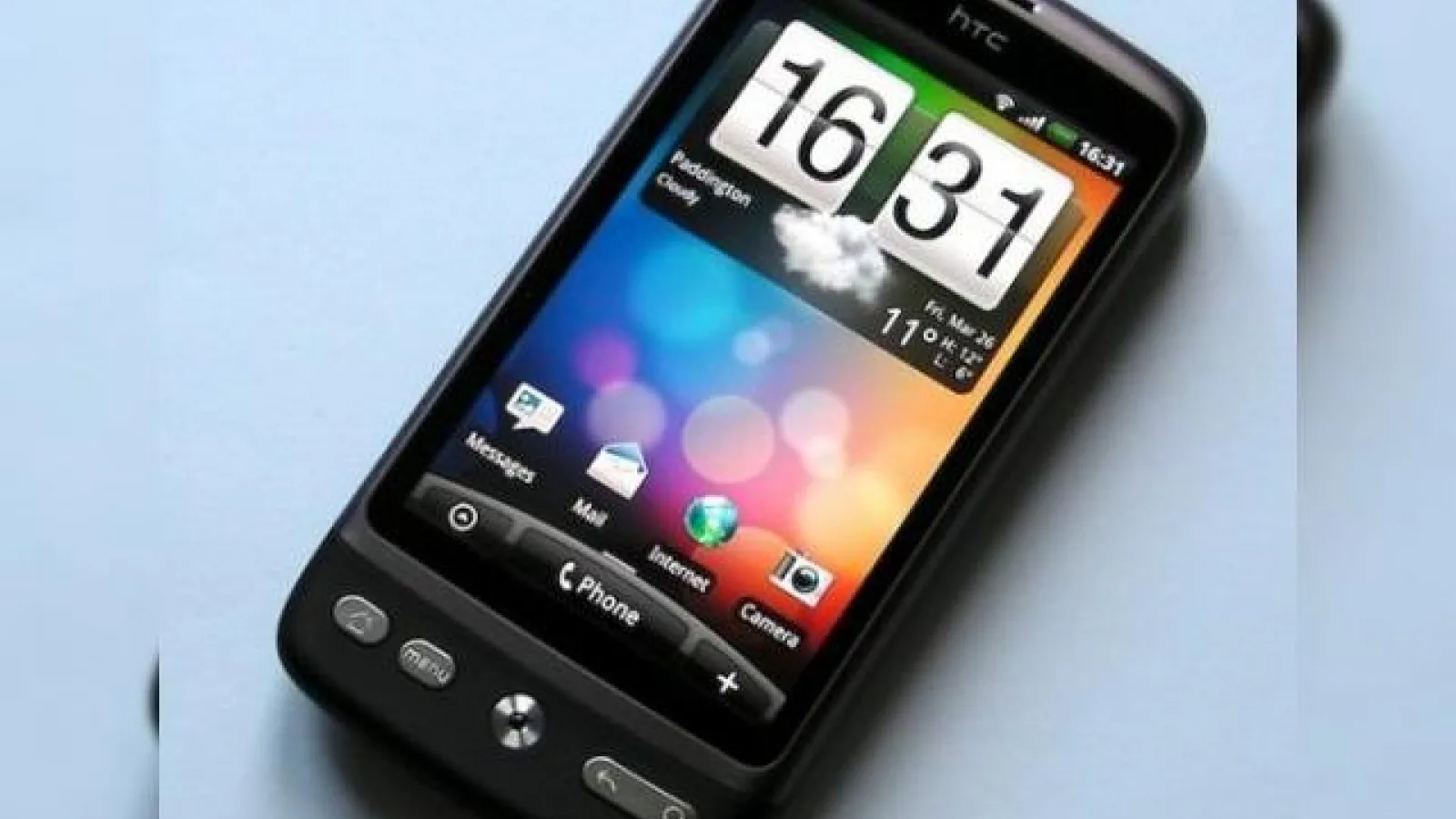 Gingerbread oficial acum pe HTC Desire, dar doar pentru avansați!