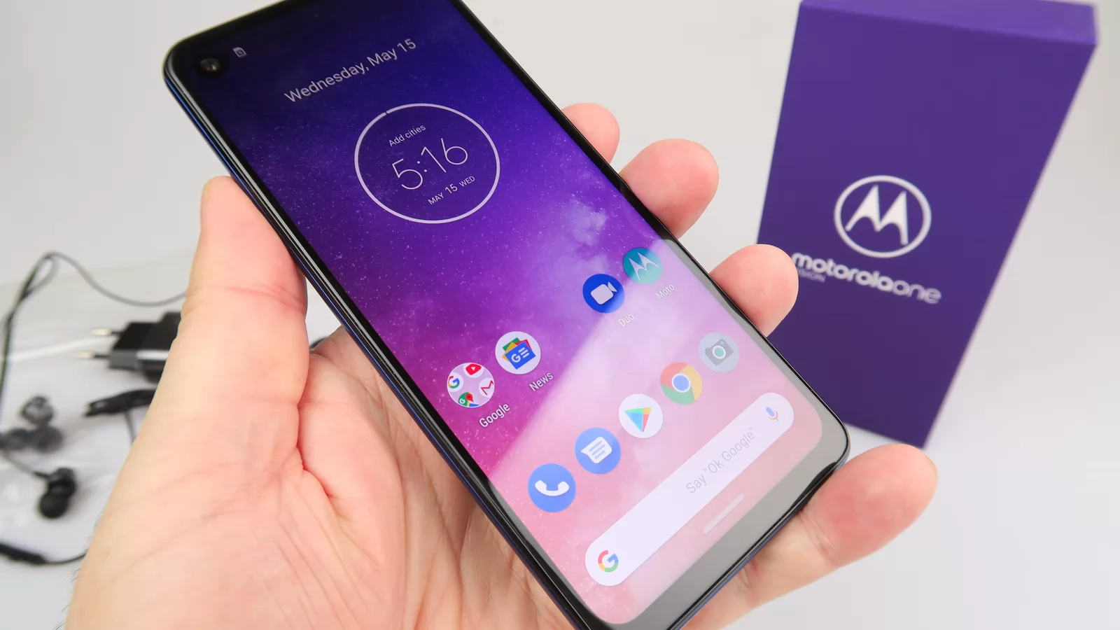 Motorola One Vision: Hardware de Moto G7 Plus cu ceva experimențe în plus