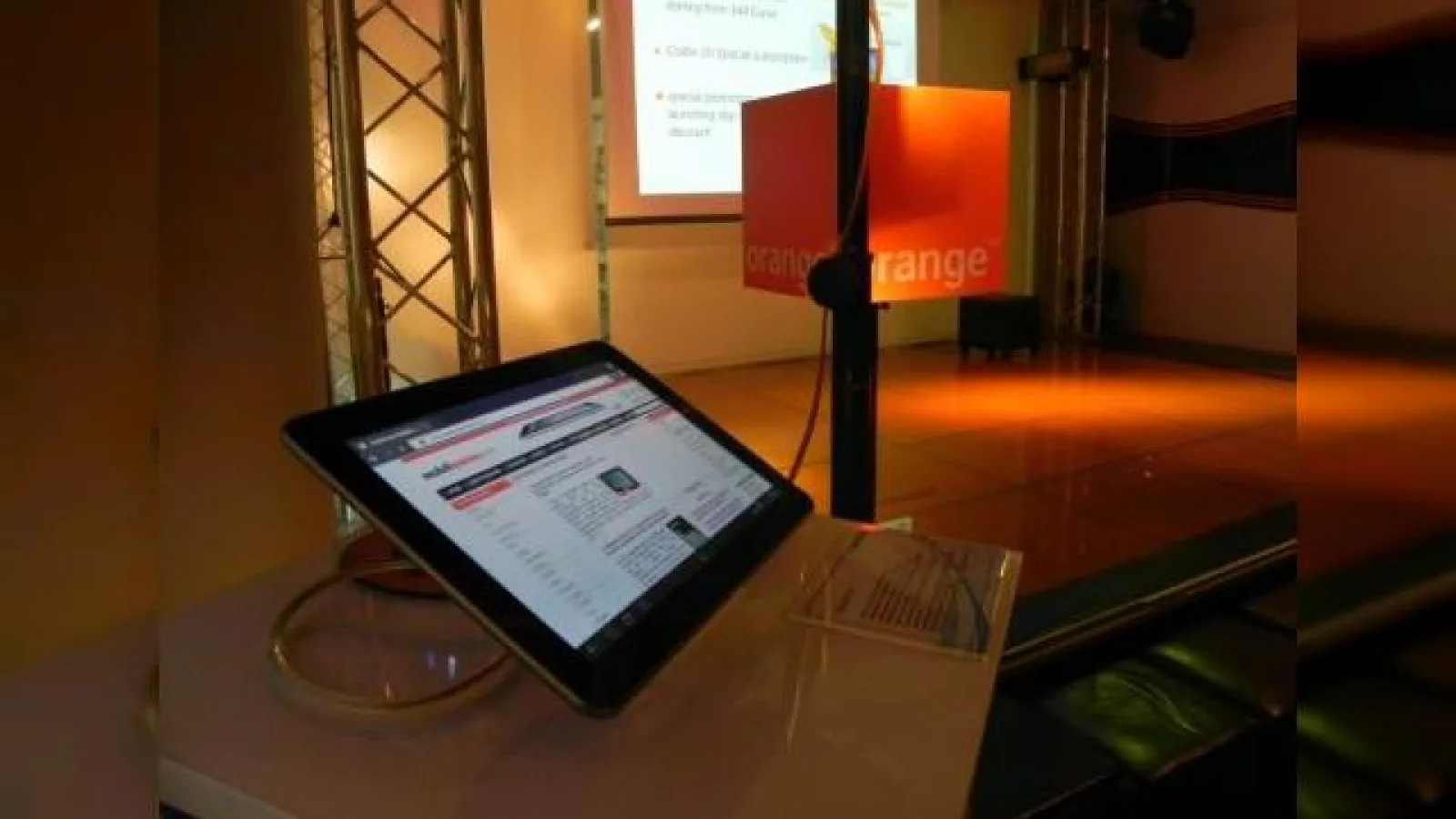 Samsung Galaxy Tab 10.1 - prezentarea făcută la Orange Concept Store