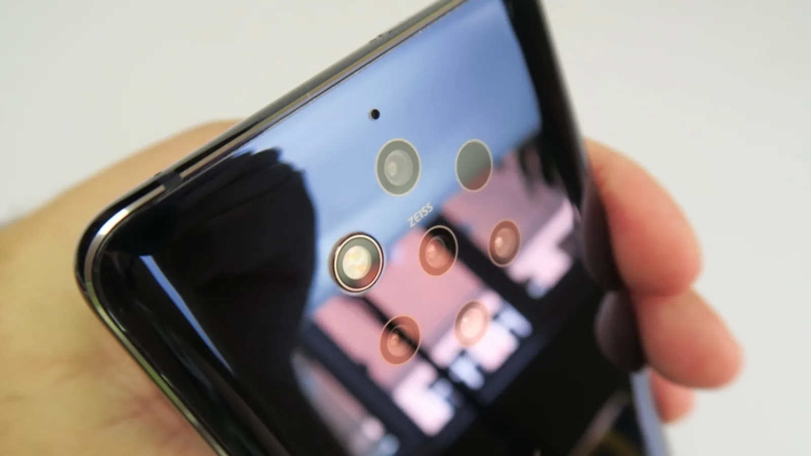 HMD Global nu renunţă! Nokia 9.1 Pureview e în pregătiri, cu 5G, Snapdragon 855 şi cameră Light mai bună
