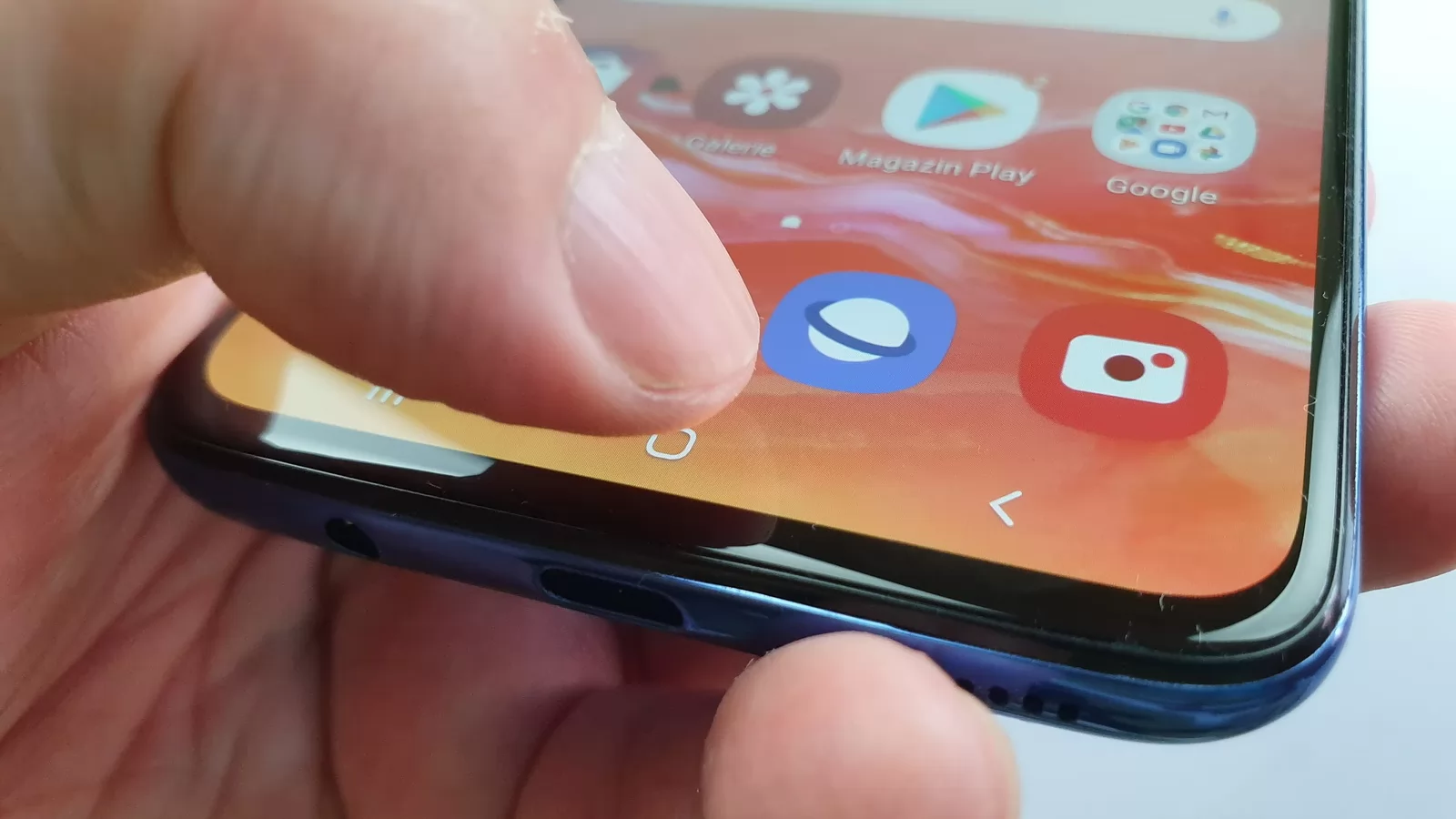 Samsung Galaxy A70 Review în Română