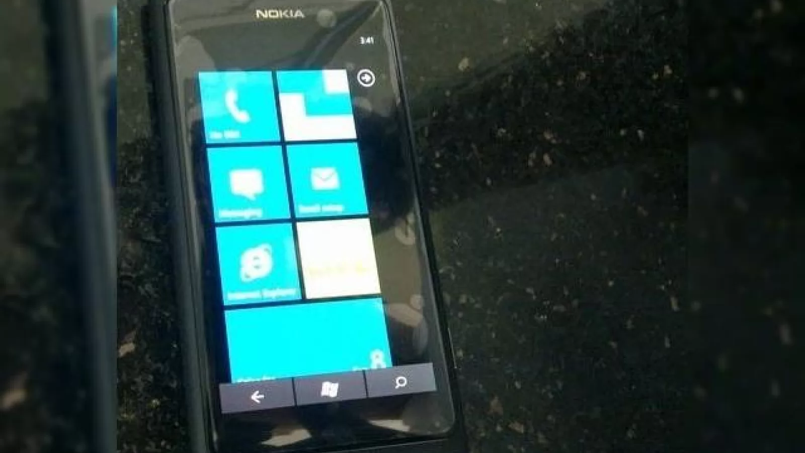 Vin noutățile Windows Phone de la Nokia! Compal livrează primele unități finlandezilor În septembrie!