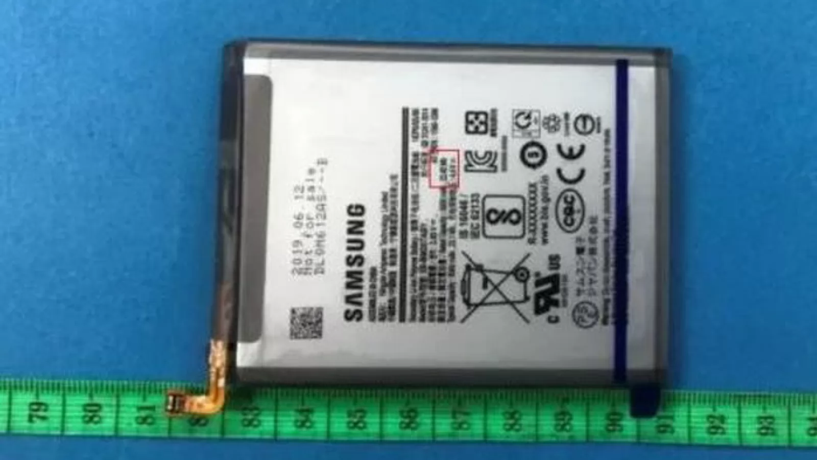 Samsung pregăteşte un telefon cu baterie de 6000 mAh; Ar putea fi Galaxy M20s
