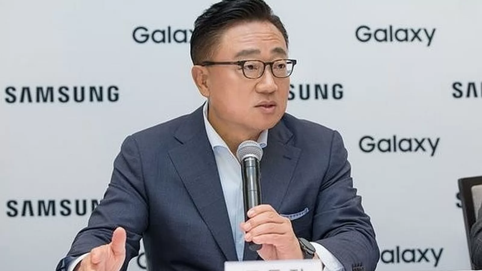 Samsung Galaxy S11 ar putea avea probleme de producţie din cauza disputei Coreea de Sud - Japonia