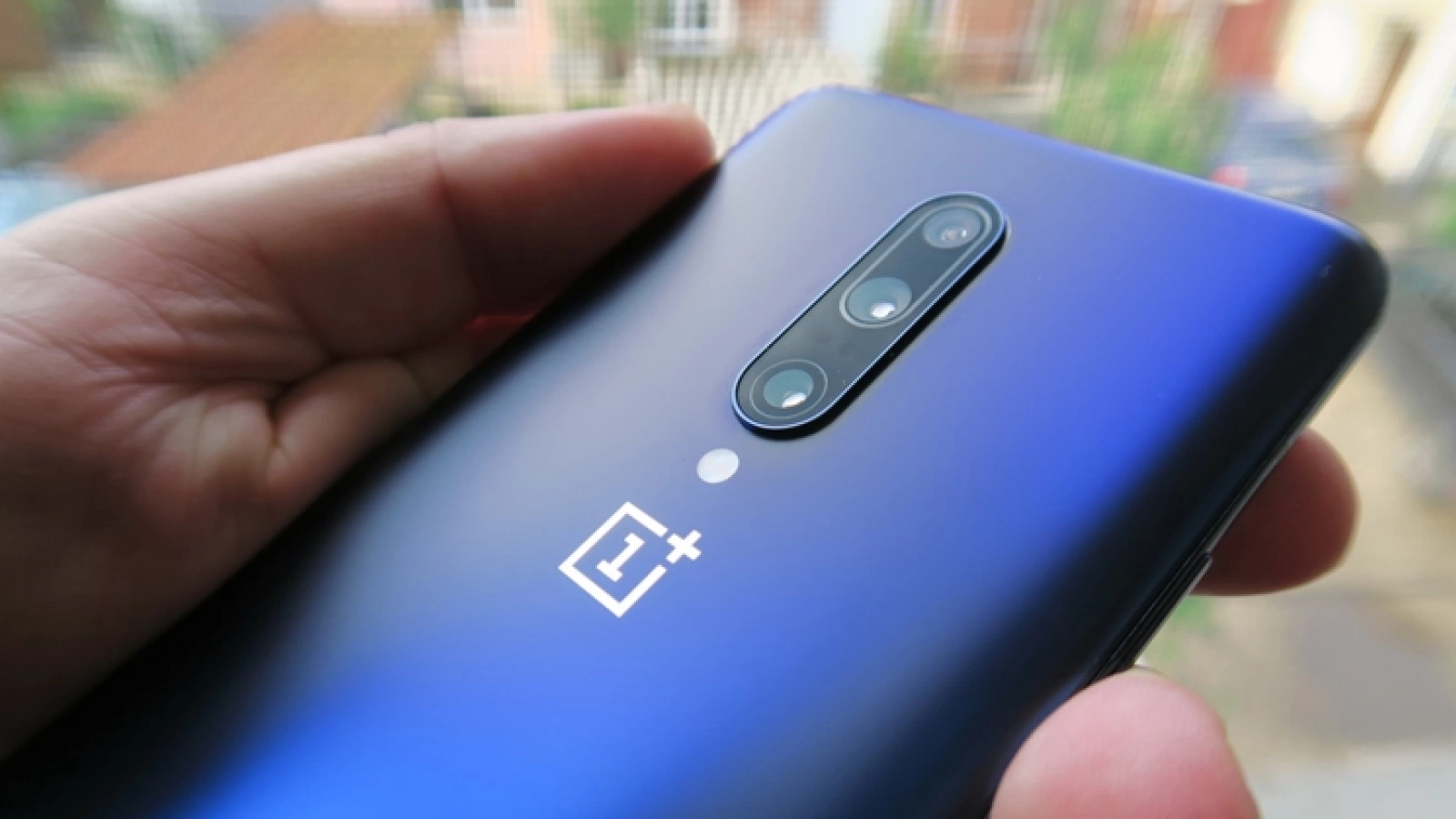 OnePlus 7 Pro are un easter egg care îi deblochează wallpaper-uri; Iată cum le poţi avea şi tu