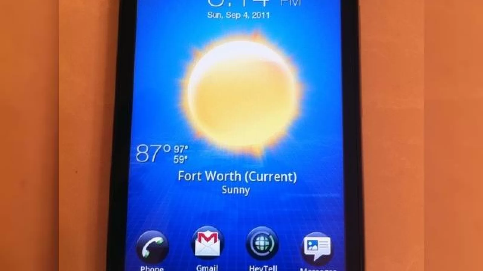 HTC Holiday, un Sensation LTE cu ecran mai mare, acum și cu fotografii live