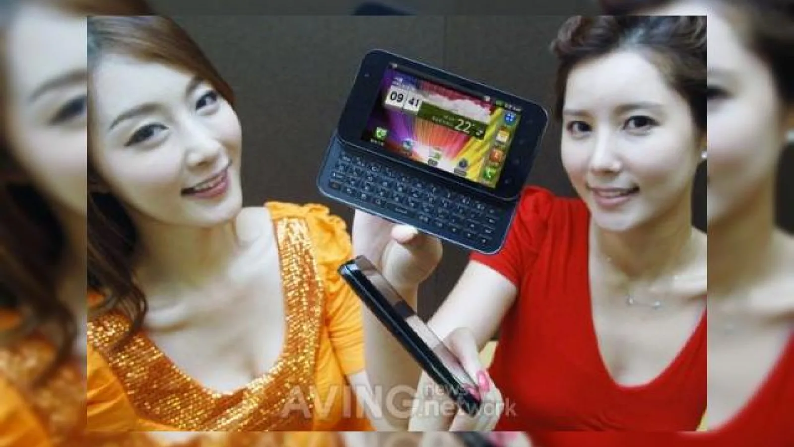LG Optimus Q2, dual core și QWERTY la puterea a doua