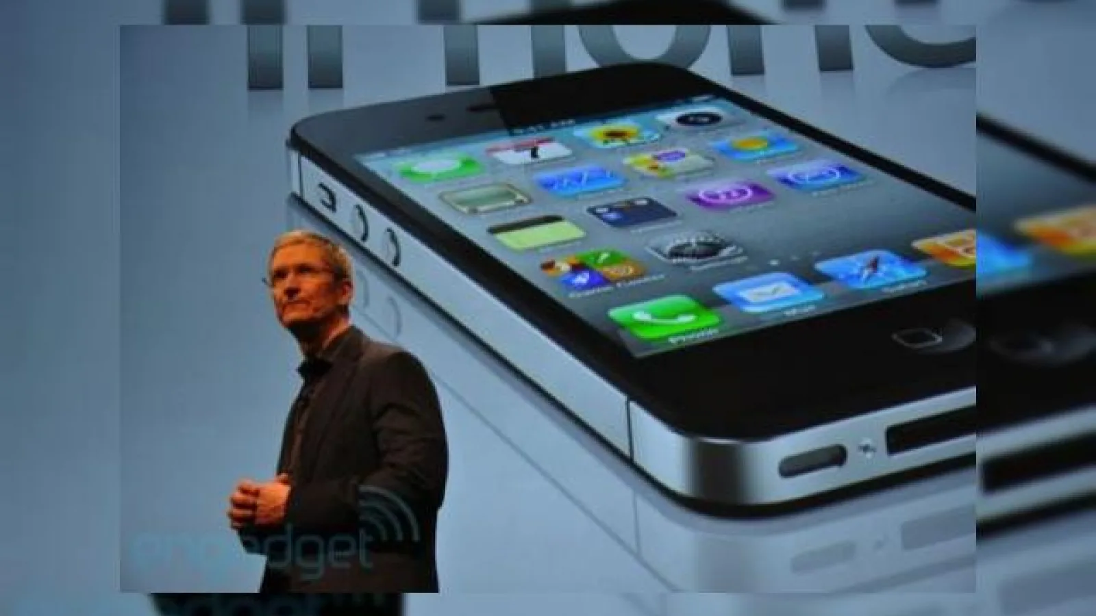 iPhone 5/4S ar putea debuta pe 4 octombrie, sub bagheta magică a lui Tim Cook